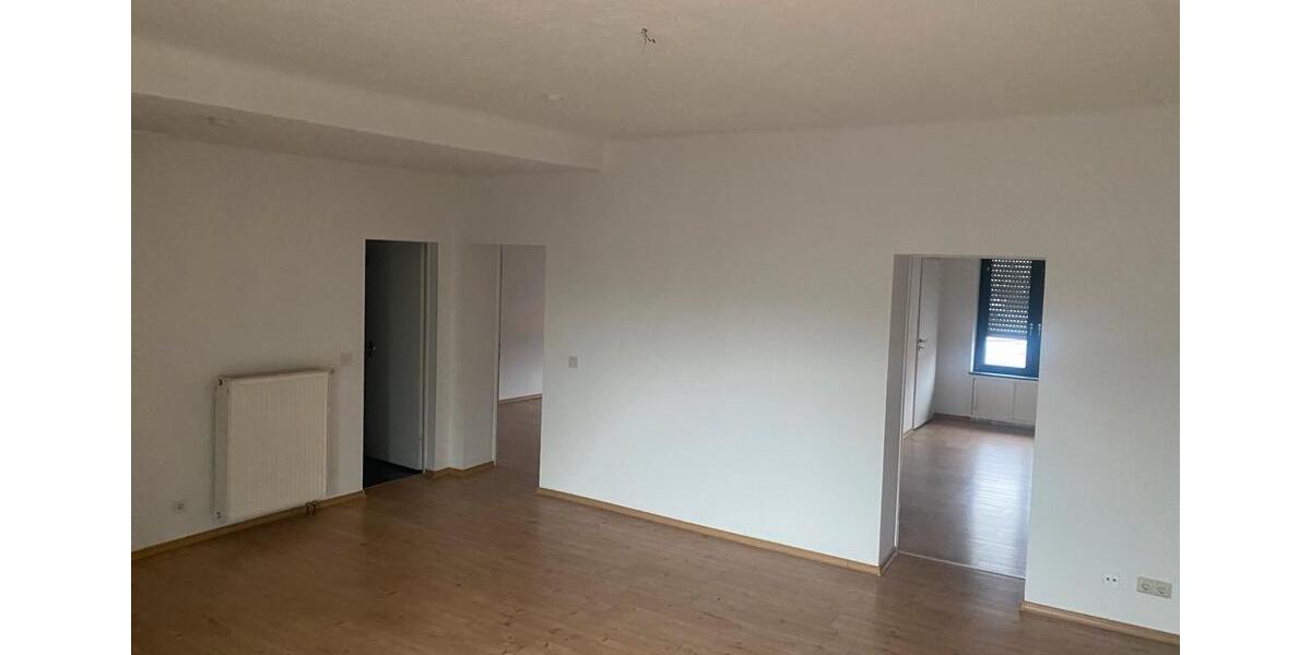 Etagenwohnung Saarwellingen - 3 Zimmer, 85 m&sup2;, 590&euro; | Angebot:26653364