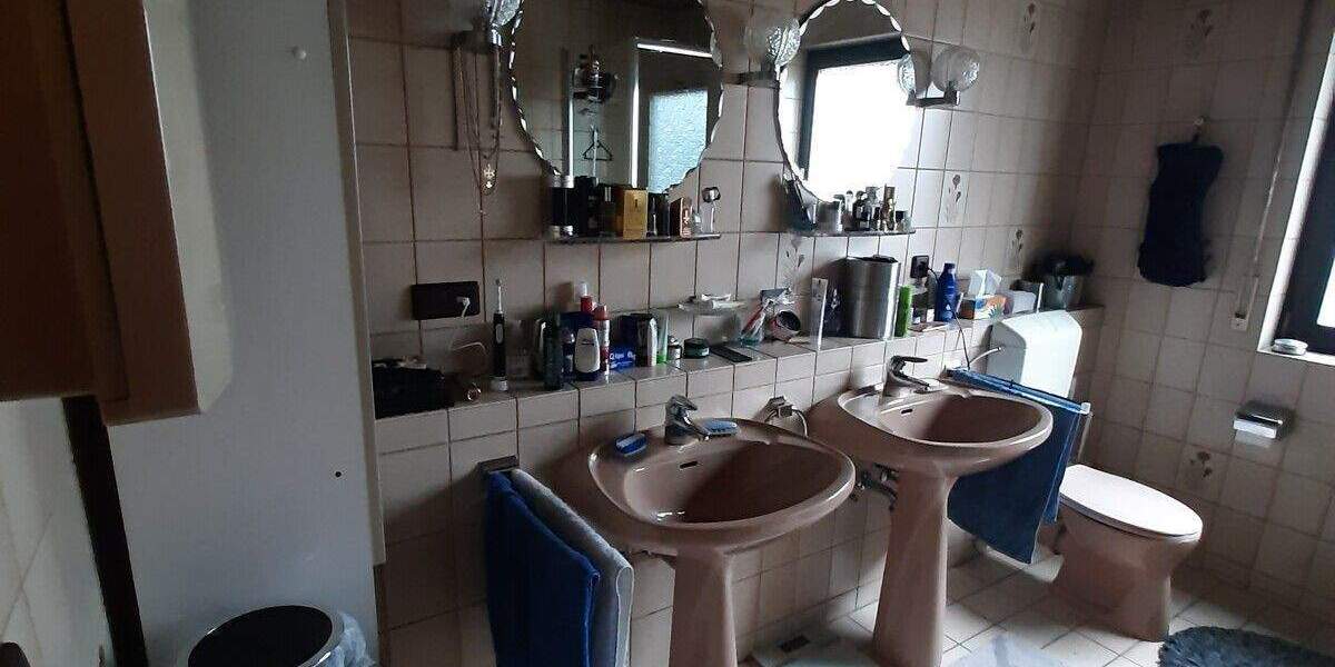 Etagenwohnung Großrosseln - 6 Zimmer, 214 m&sup2;, 199.999&euro; | Angebot:25780963