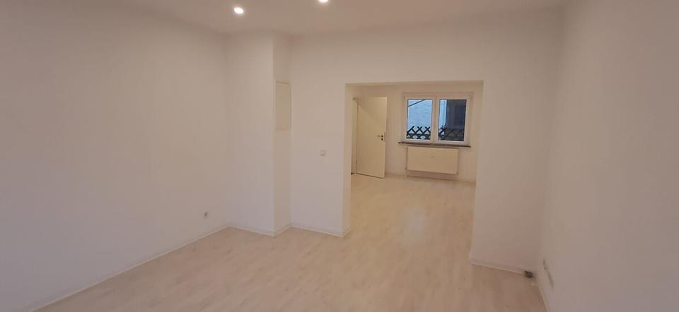 Erdgeschoßwohnung Illingen - 1 Zimmer, 65 m&sup2;, 650&euro; | Angebot:23872069