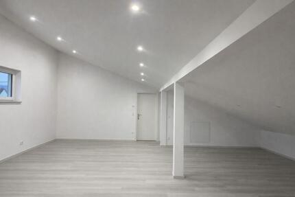 Wohnung Saarlouis - 2 Zimmer, 85 m&sup2;, 920&euro; | Angebot:25342375