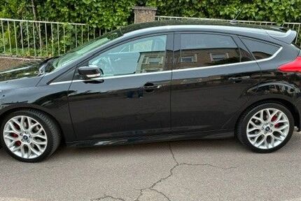 Ford Focus 74.000 km 10.200 &euro; Dillingen 66763