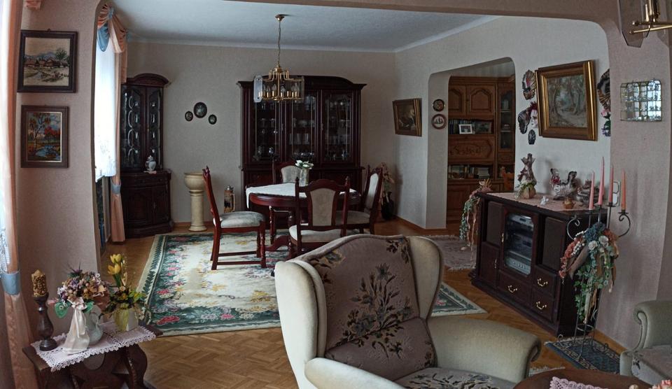 Einfamilienhaus Lebach - 8 Zimmer, 180 m&sup2;, 199.000&euro; | Angebot:24787268