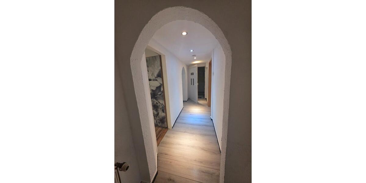 Erdgeschoßwohnung Neunkirchen - 4 Zimmer, 110 m&sup2;, 900&euro; | Angebot:25322321