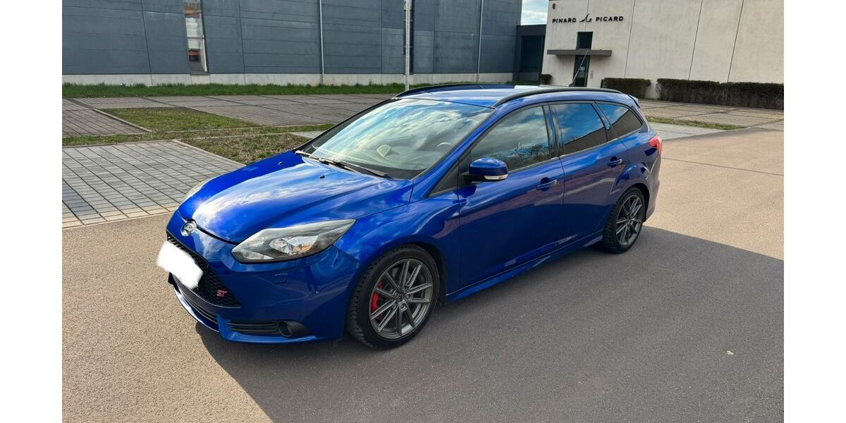 Ford Focus 123.722 km 12.200 &euro; Saarwellingen 66793