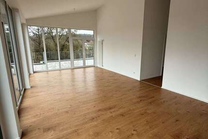 Wohnung Neunkirchen Heinitz - 3 Zimmer, 121 m&sup2;, 1.150&euro; | Angebot:22519337