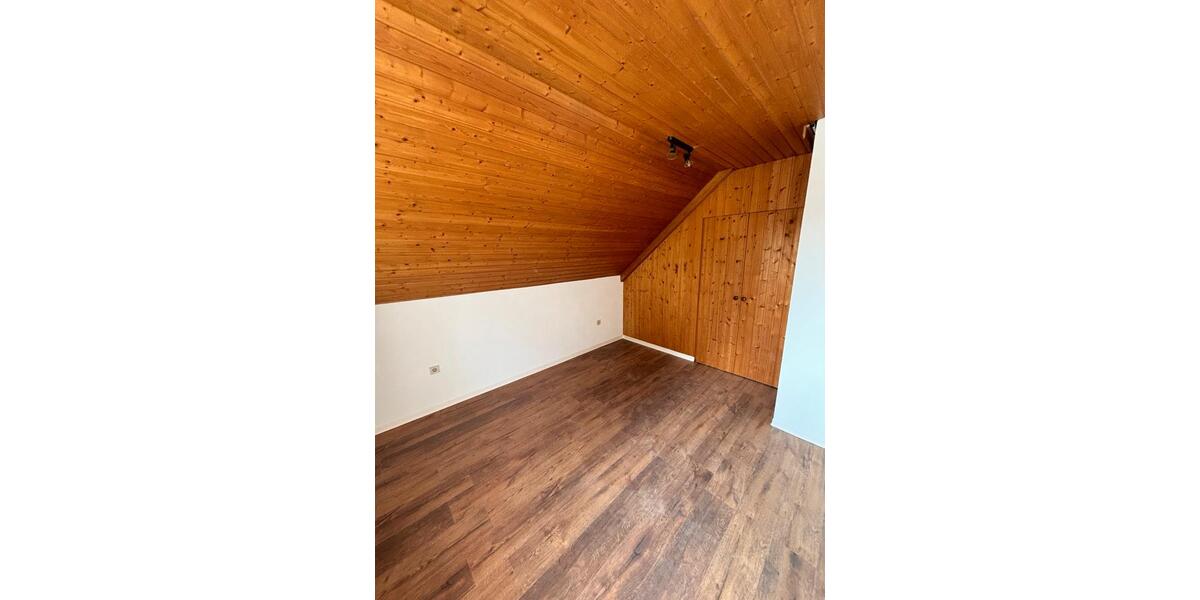 Etagenwohnung Saarlouis - 3 Zimmer, 75 m&sup2;, 800&euro; | Angebot:25632302