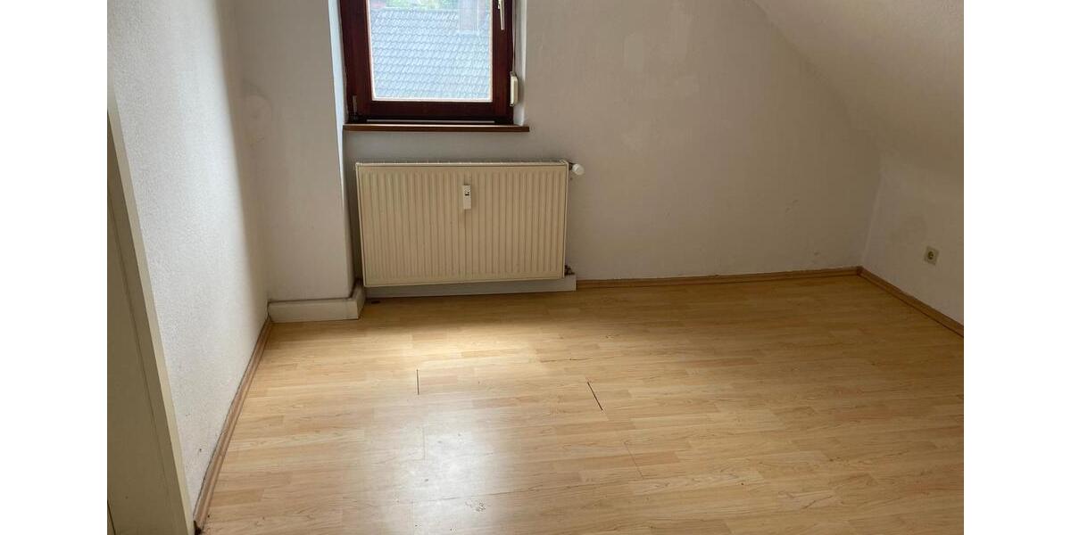 Dachgeschoßwohnung Zweibrücken - 3 Zimmer, 78 m&sup2;, 500&euro; | Angebot:26614418