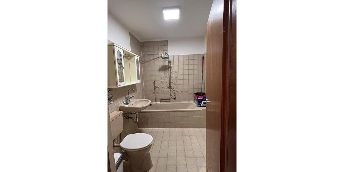 Etagenwohnung Homburg - 2 Zimmer, 86 m&sup2;, 800&euro; | Angebot:25996069