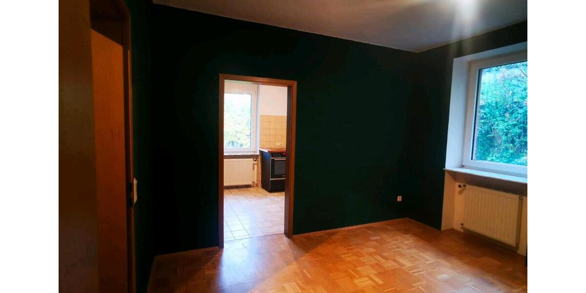 Etagenwohnung Saarbrücken Eschberg - 4 Zimmer, 105 m&sup2;, 990&euro; | Angebot:26643920