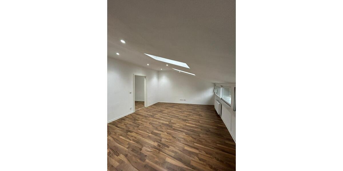 Dachgeschoßwohnung Friedrichsthal - 1 Zimmer, 80 m&sup2;, 600&euro; | Angebot:24610826