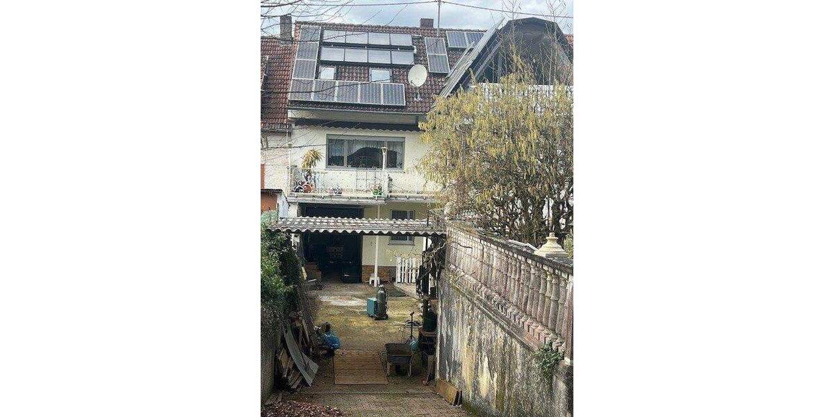 Reihenmittelhaus Völklingen Ludweiler - 7 Zimmer, 200 m&sup2;, 159.000&euro; | Angebot:25730787