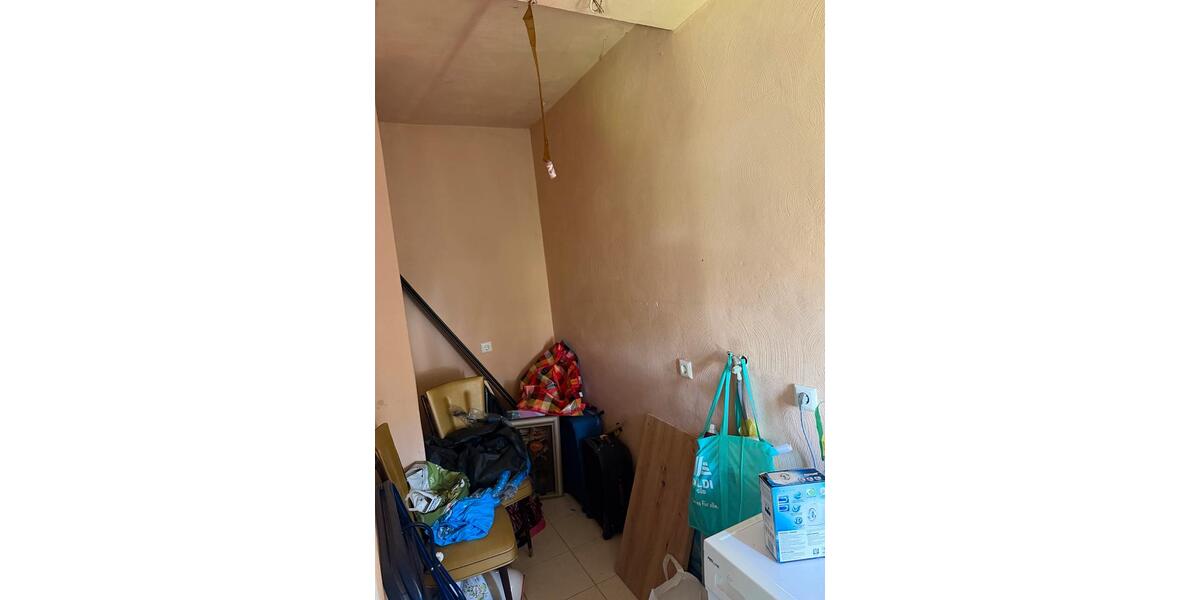 Etagenwohnung Saarbrücken Eschberg - 4 Zimmer, 90 m&sup2;, 750&euro; | Angebot:26702410