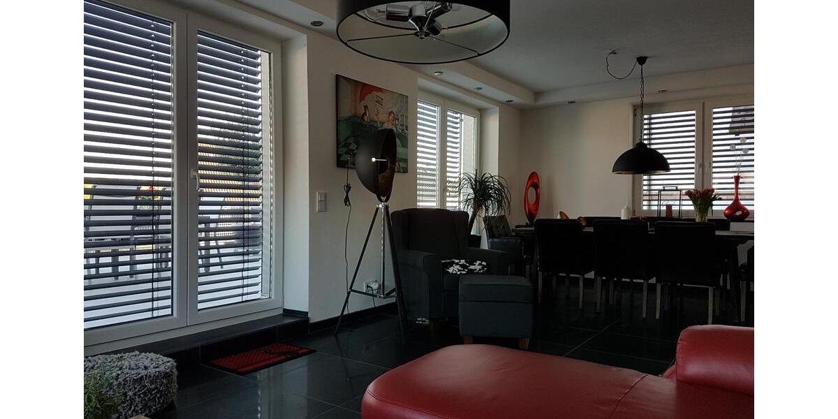 Einfamilienhaus Saarbrücken Bischmisheim - 6 Zimmer, 335 m&sup2;, 929.000&euro; | Angebot:25945082