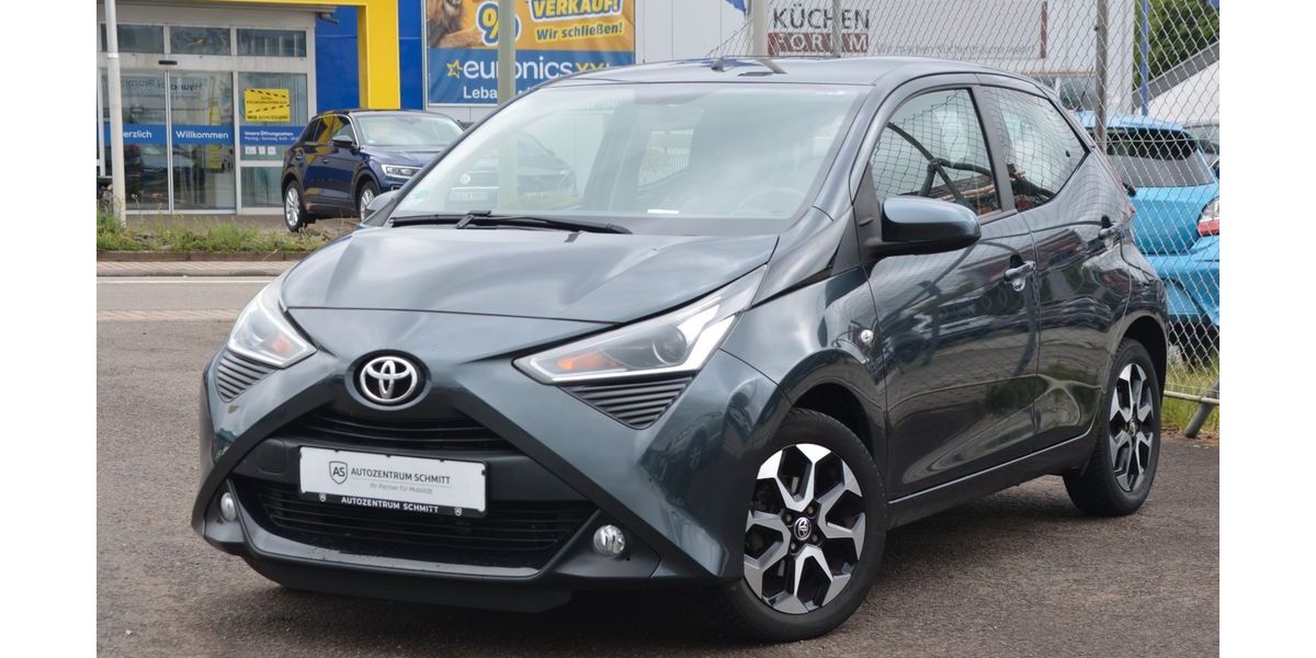 Toyota Aygo (X) 85.641 km 7.490 &euro; Lebach 66822