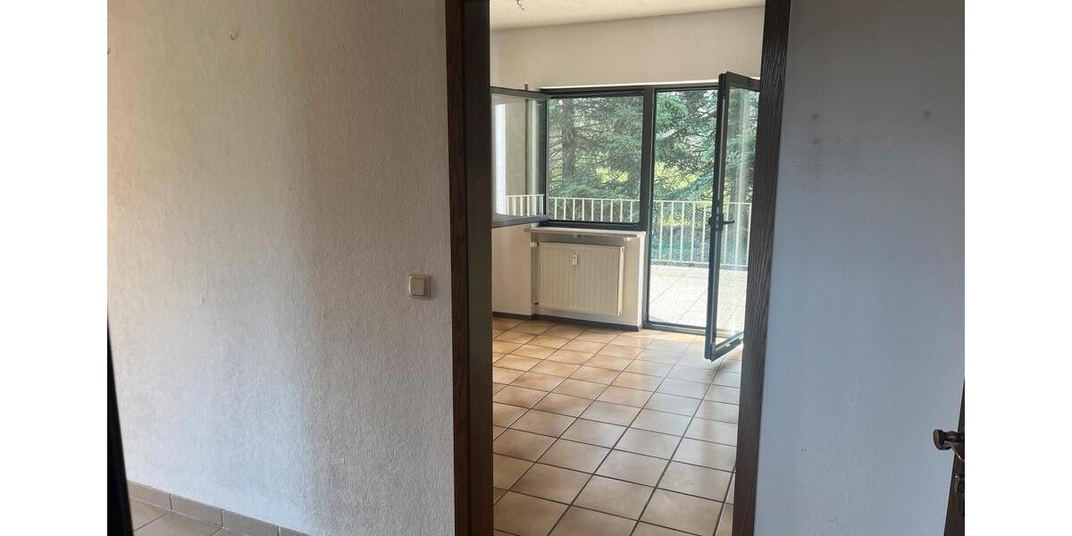 Erdgeschoßwohnung Schmelz - 4 Zimmer, 105 m&sup2;, 700&euro; | Angebot:25599672