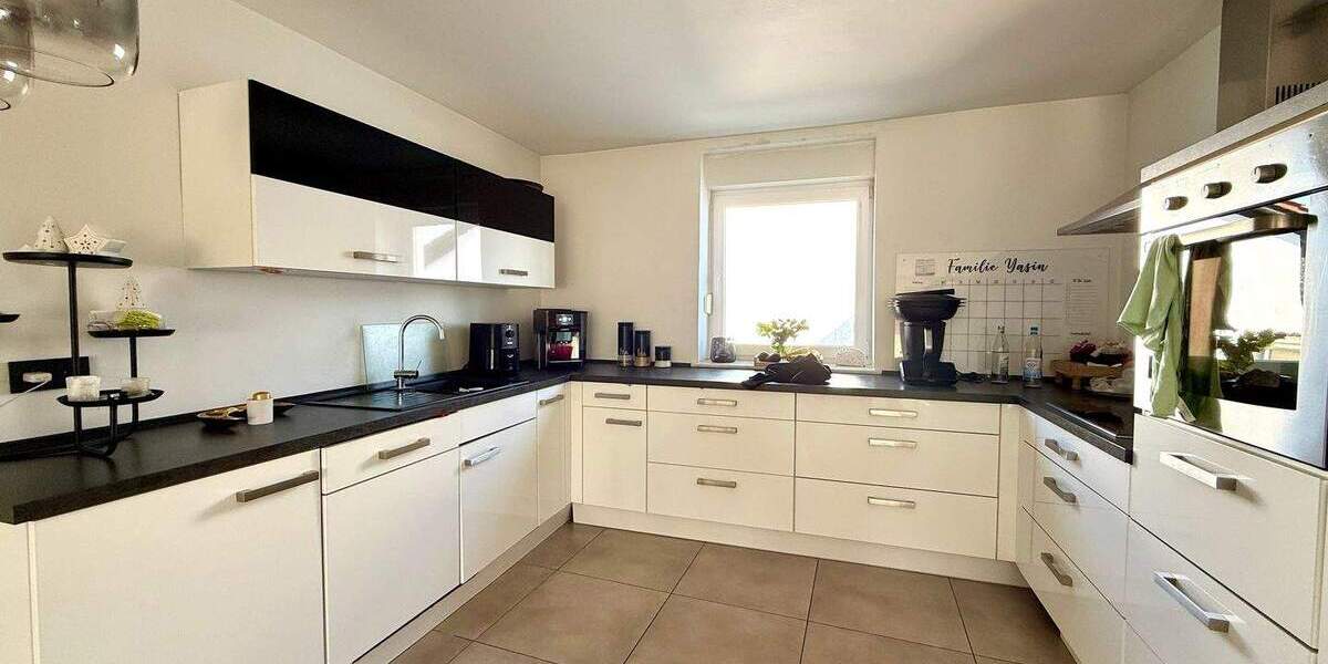 Freistehendes EFH mit großem Garten, Terrasse & Erweiterungspotenzial - saniert, neue Heizung (2023) - Einfamilienhaus Lebach | Angebot:25703541