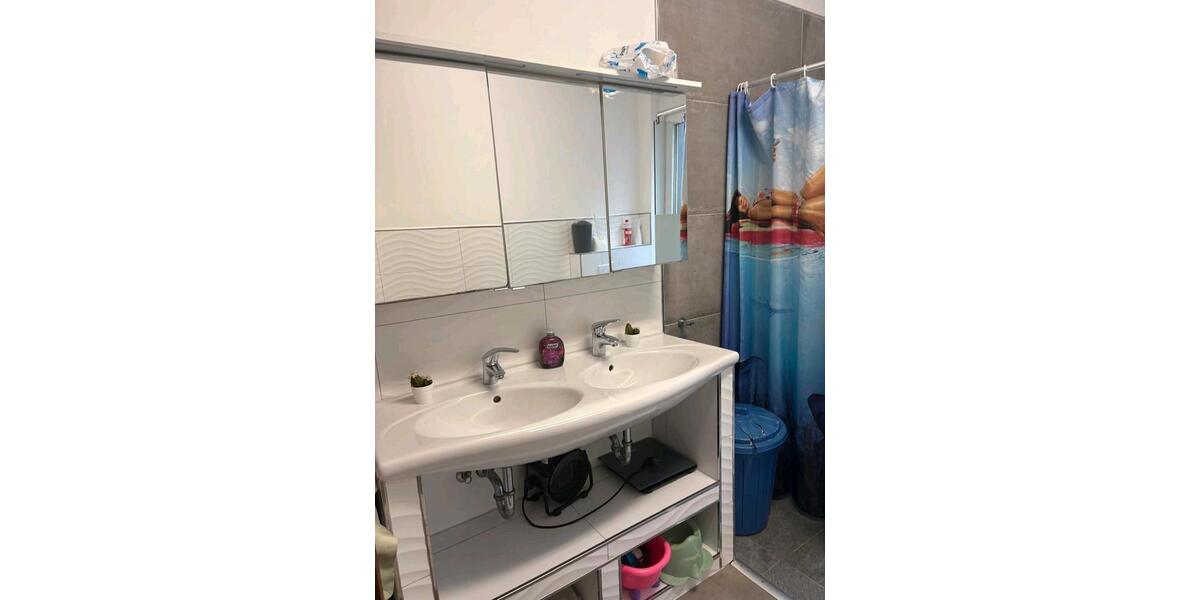 Etagenwohnung Neunkirchen - 4 Zimmer, 94 m&sup2;, 95.000&euro; | Angebot:26430073
