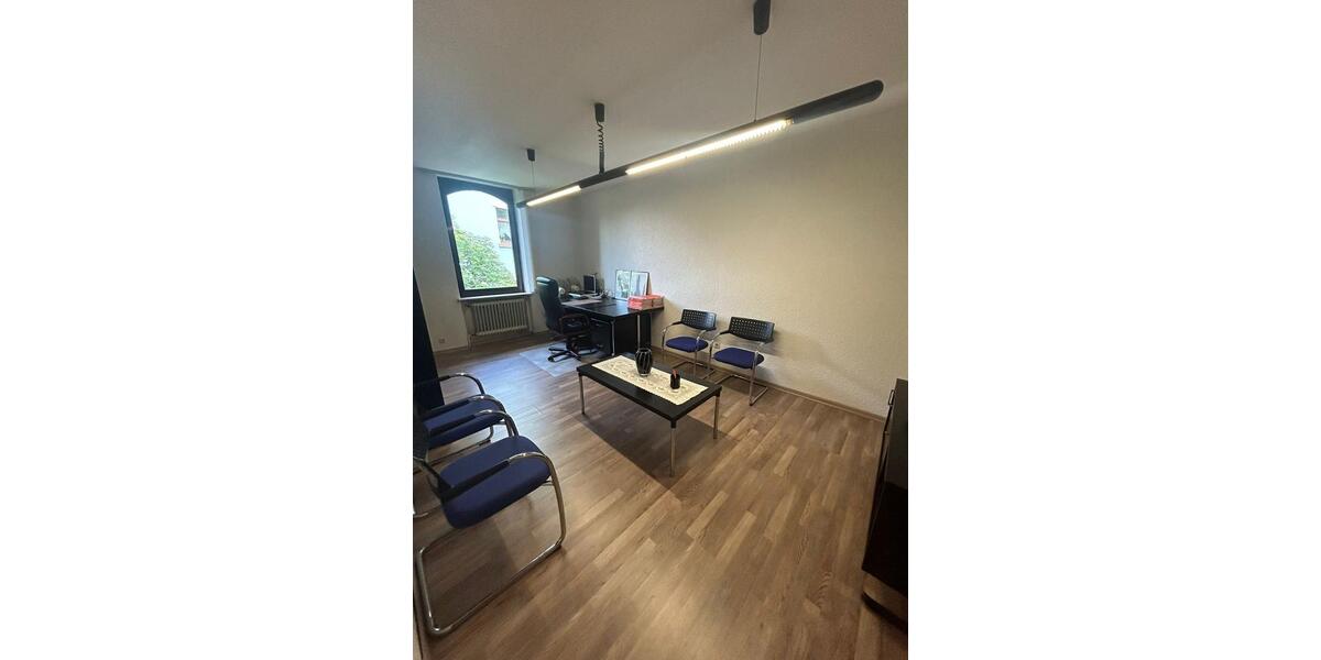 Einfamilienhaus Völklingen - 10 Zimmer, 214 m&sup2;, 325.000&euro; | Angebot:25373988