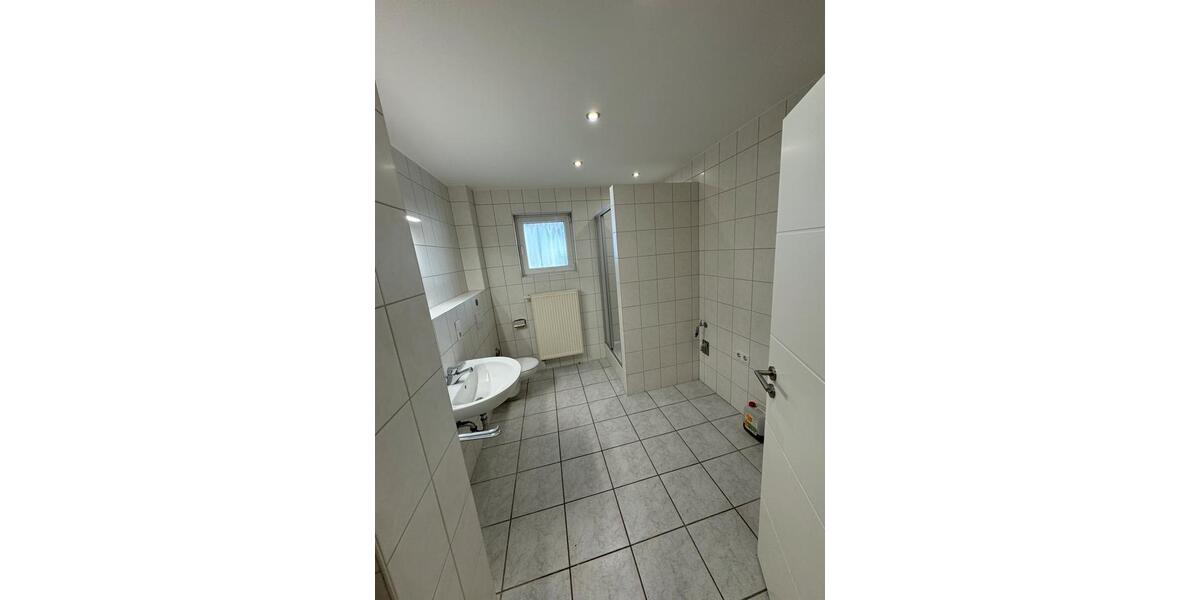 Etagenwohnung Eppelborn - 3 Zimmer, 125 m&sup2;, 1.100&euro; | Angebot:26653369