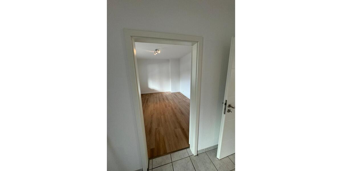 Etagenwohnung Eppelborn - 3 Zimmer, 125 m&sup2;, 1.100&euro; | Angebot:26653369