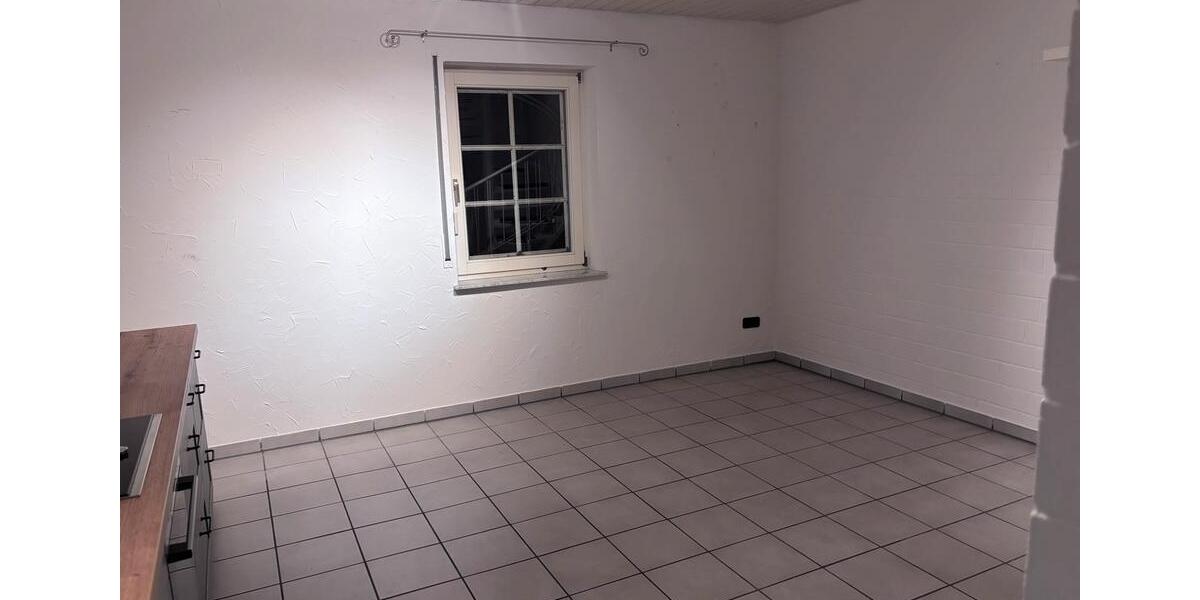 Maisonettenwohnung Saarlouis - 2 Zimmer, 84 m&sup2;, 850&euro; | Angebot:25943080