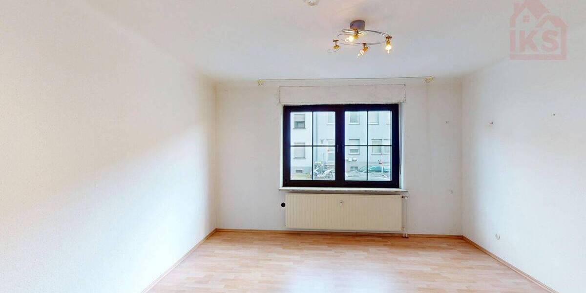 Reihenmittelhaus Saarlouis Roden - 9 Zimmer, 209 m&sup2;, 239.000&euro; | Angebot:26740496