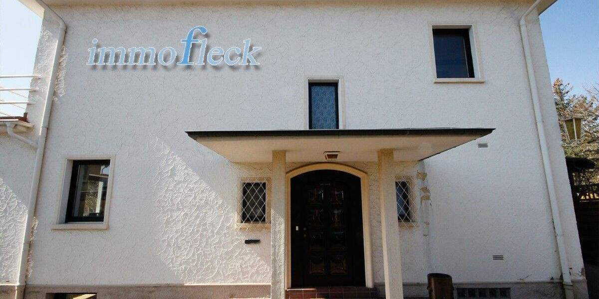 Doppelhaushälfte Bexbach - 9 Zimmer, 213 m&sup2;, 379.000&euro; | Angebot:25664164