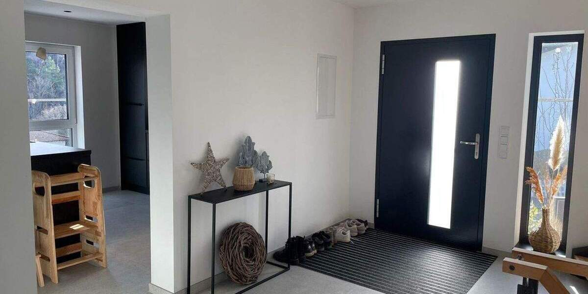 Einfamilienhaus Großrosseln - 9 Zimmer, 342 m&sup2;, 699.000&euro; | Angebot:25797882