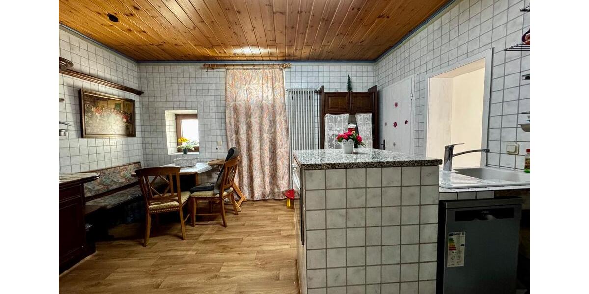 Einfamilienhaus Rehlingen-Siersburg Siersburg - 8 Zimmer, 222 m&sup2;, 299.000&euro; | Angebot:26122084
