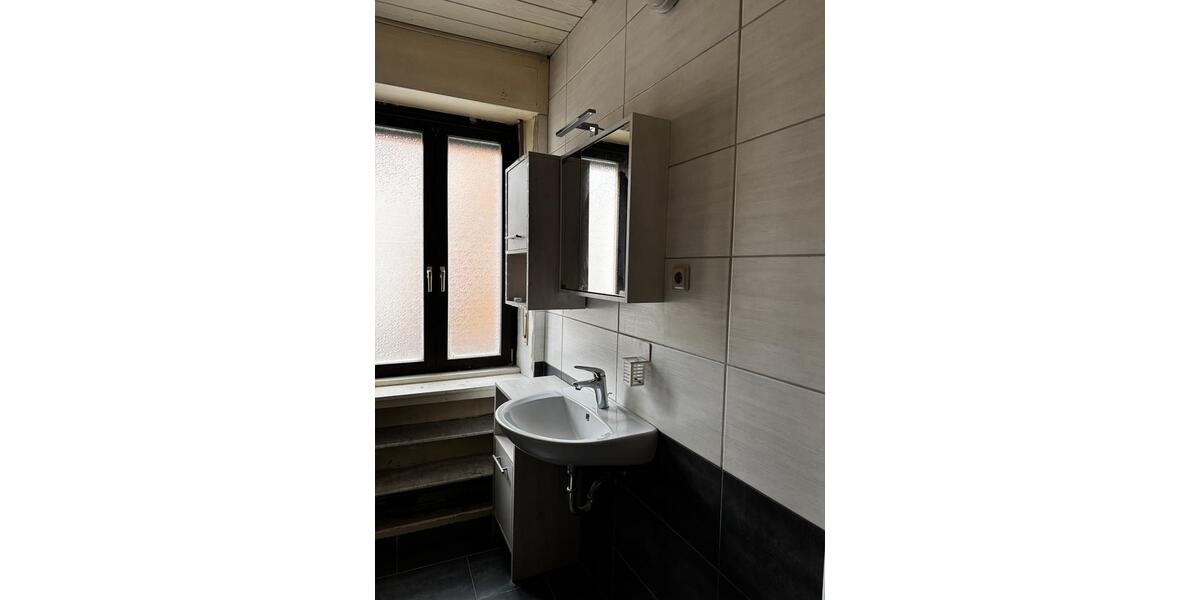 Etagenwohnung Spiesen-Elversberg Elversberg - 2 Zimmer, 105 m&sup2;, 750&euro; | Angebot:25917914