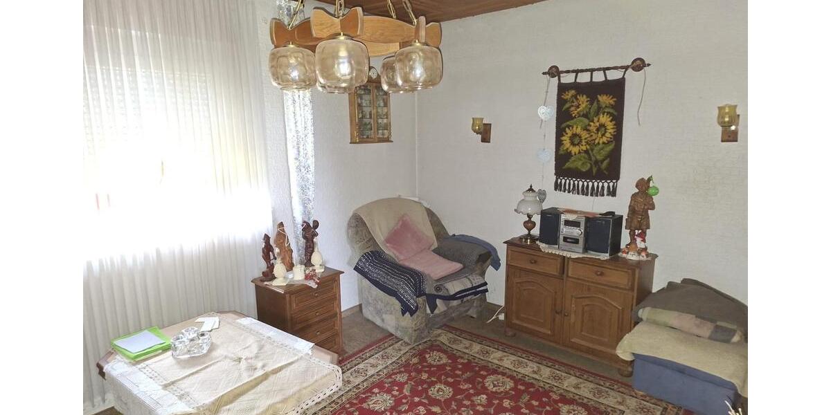 Einfamilienhaus Saarwellingen - 4 Zimmer, 93 m&sup2;, 119.000&euro; | Angebot:26739303