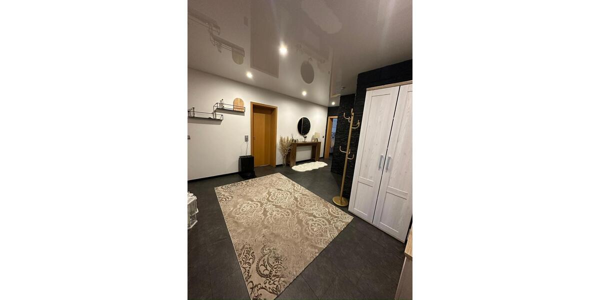 Etagenwohnung Sankt Ingbert - 3 Zimmer, 105 m&sup2;, 1.100&euro; | Angebot:26638710
