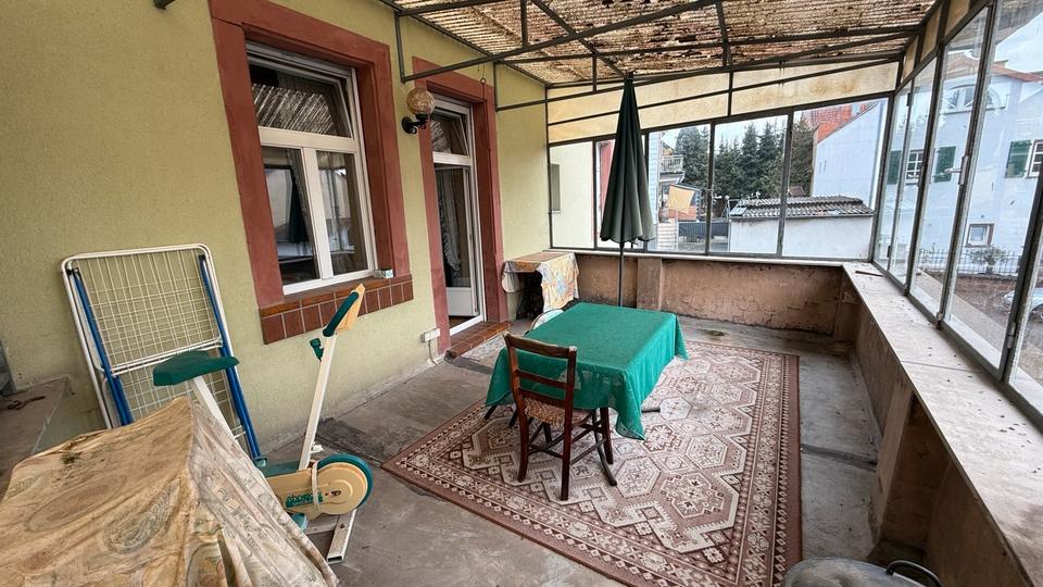 Einfamilienhaus Blieskastel - 6 Zimmer, 145 m&sup2;, 119.000&euro; | Angebot:26599572