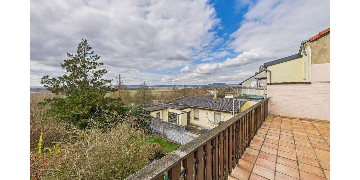 Einfamilienhaus Saarlouis Fraulautern - 7 Zimmer, 158 m&sup2;, 229.000&euro; | Angebot:25799581