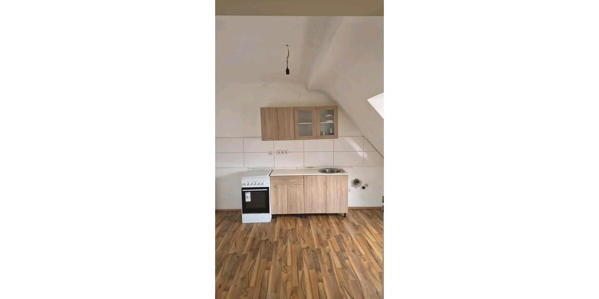 Dachgeschoßwohnung Völklingen - 3 Zimmer, 50 m&sup2;, 475&euro; | Angebot:25895212