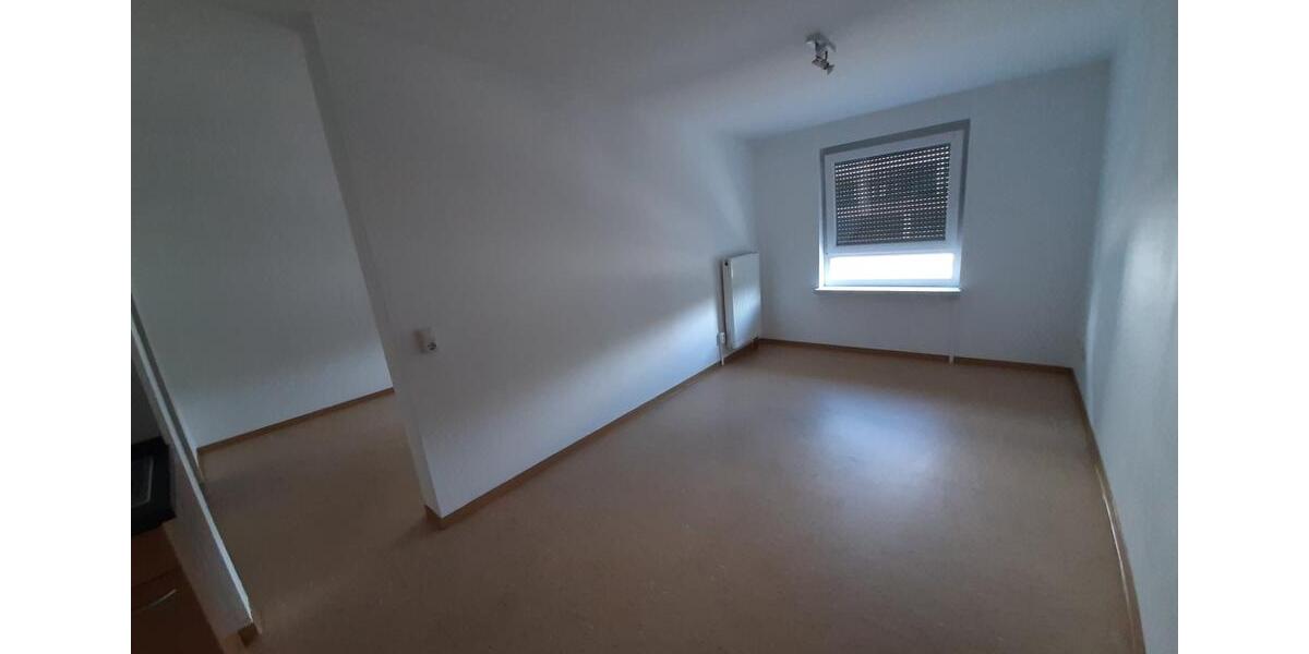 Etagenwohnung Saarbrücken Kieselhumes - 2 Zimmer, 30 m&sup2;, 322&euro; | Angebot:25945721