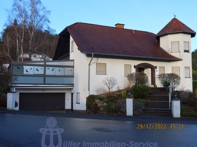 Repräsentative Landhaus-Villa in Toplage von Homburg - Einfamilienhaus Homburg | Angebot:9753058