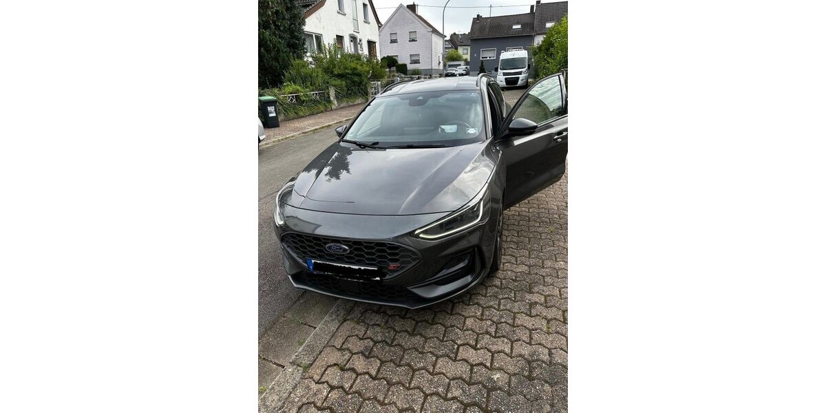 Ford Focus 45.000 km 29.700 &euro; Saarlouis 66740
