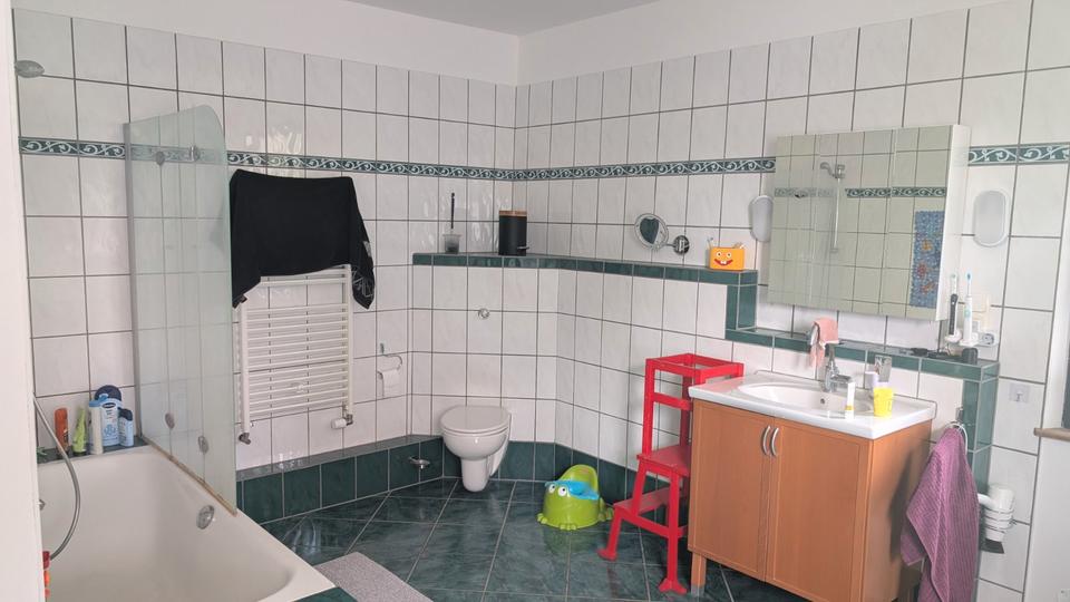 Einfamilienhaus Saarbrücken Dudweiler - 7 Zimmer, 204 m&sup2;, 375.000&euro; | Angebot:27010150