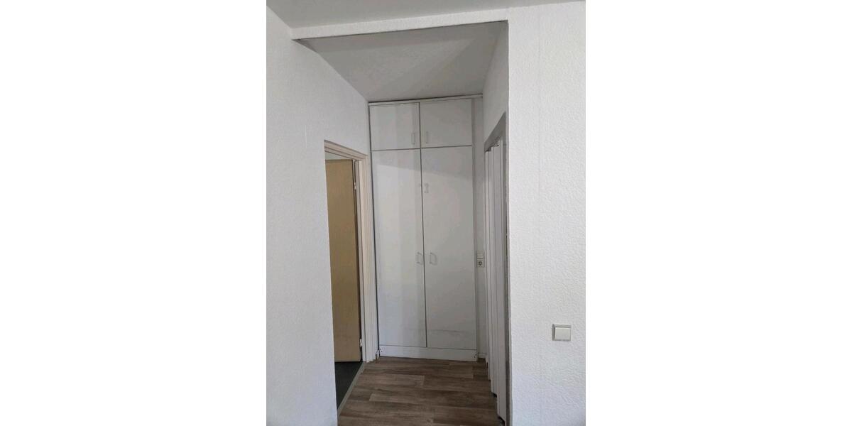 Etagenwohnung Bexbach - 2 Zimmer, 68 m&sup2;, 68.000&euro; | Angebot:24837554