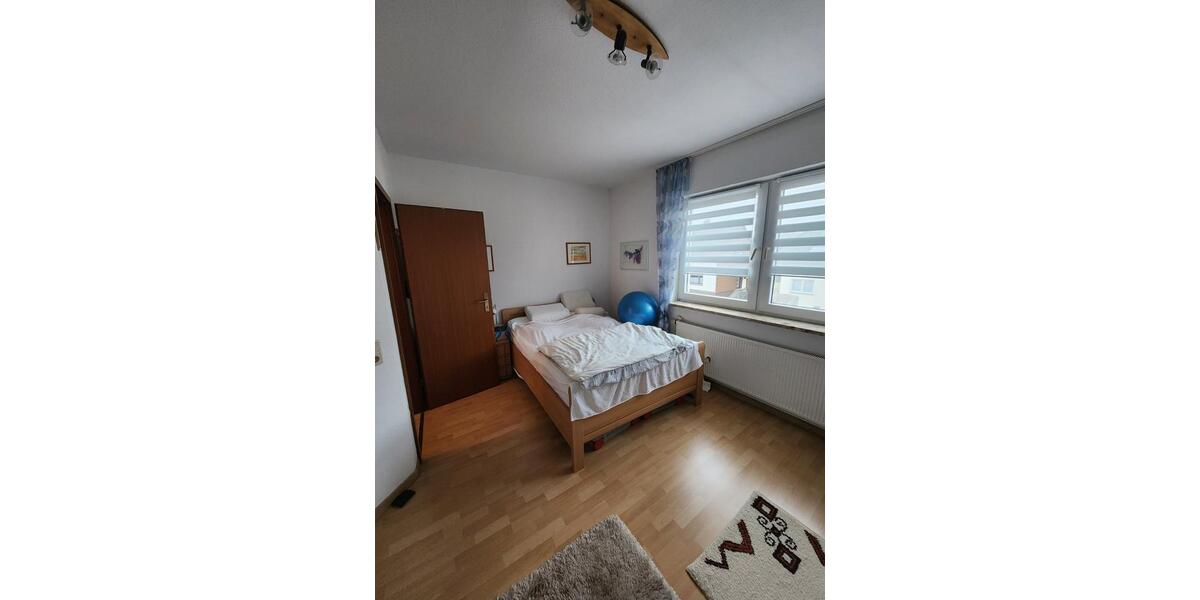 Etagenwohnung Saarbrücken West - 2 Zimmer, 70 m&sup2;, 500&euro; | Angebot:25361027