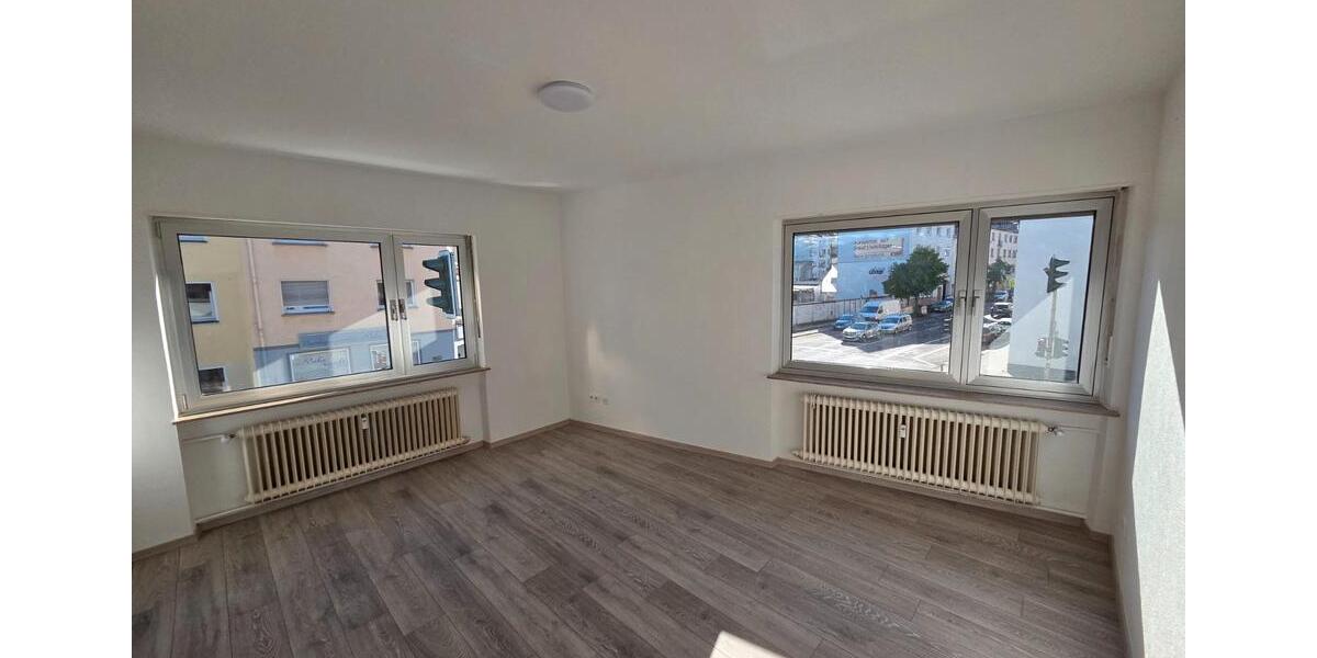 Etagenwohnung Saarbrücken Neue Bremm - 4 Zimmer, 100 m&sup2;, 1.000&euro; | Angebot:26689397