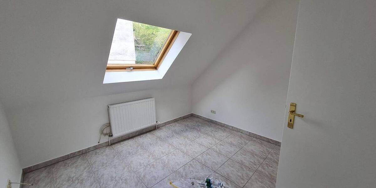 Etagenwohnung Saarbrücken St Arnual - 5 Zimmer, 98 m&sup2;, 1.000&euro; | Angebot:26470997
