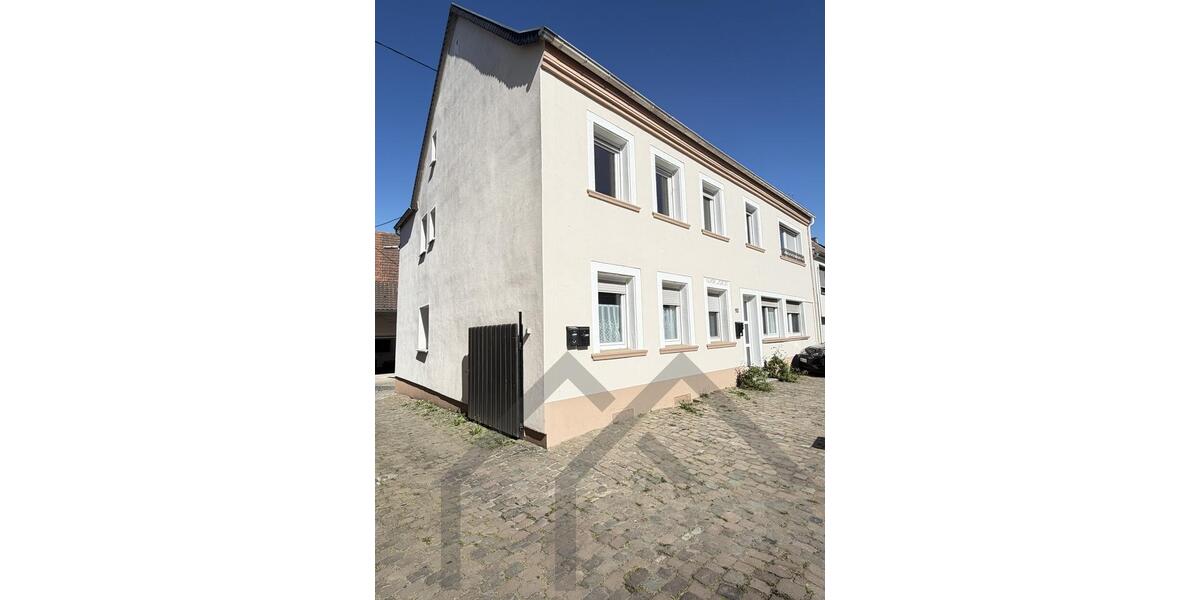 Etagenwohnung Blieskastel - 3 Zimmer, 83 m&sup2;, 700&euro; | Angebot:26620855
