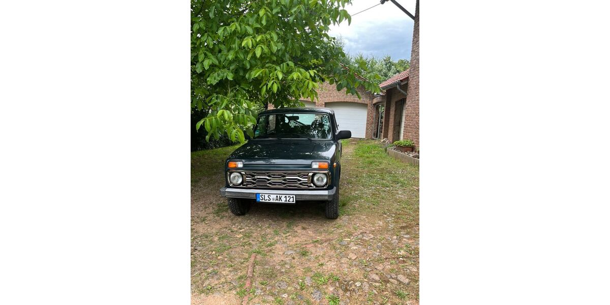 Lada Niva 67.000 km 8.000 &euro; Dillingen 66763