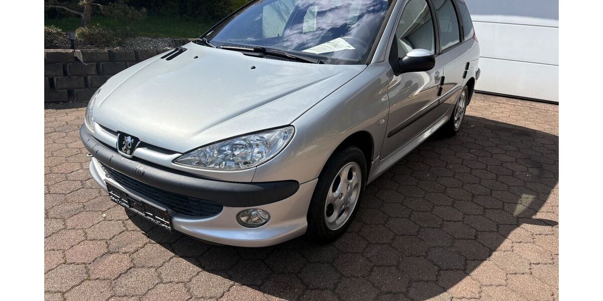 Peugeot 206 123.786 km 2.850 &euro; Bliesen (St. Wendel) 66606