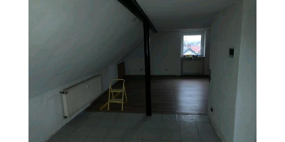 Dachgeschoßwohnung Quierschied - 2 Zimmer, 55 m&sup2;, 500&euro; | Angebot:25307880