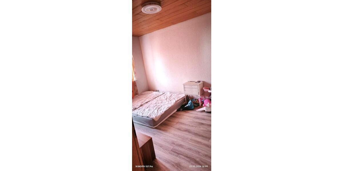 Etagenwohnung Neunkirchen Heinitz - 4 Zimmer, 118 m&sup2;, 600&euro; | Angebot:25856536