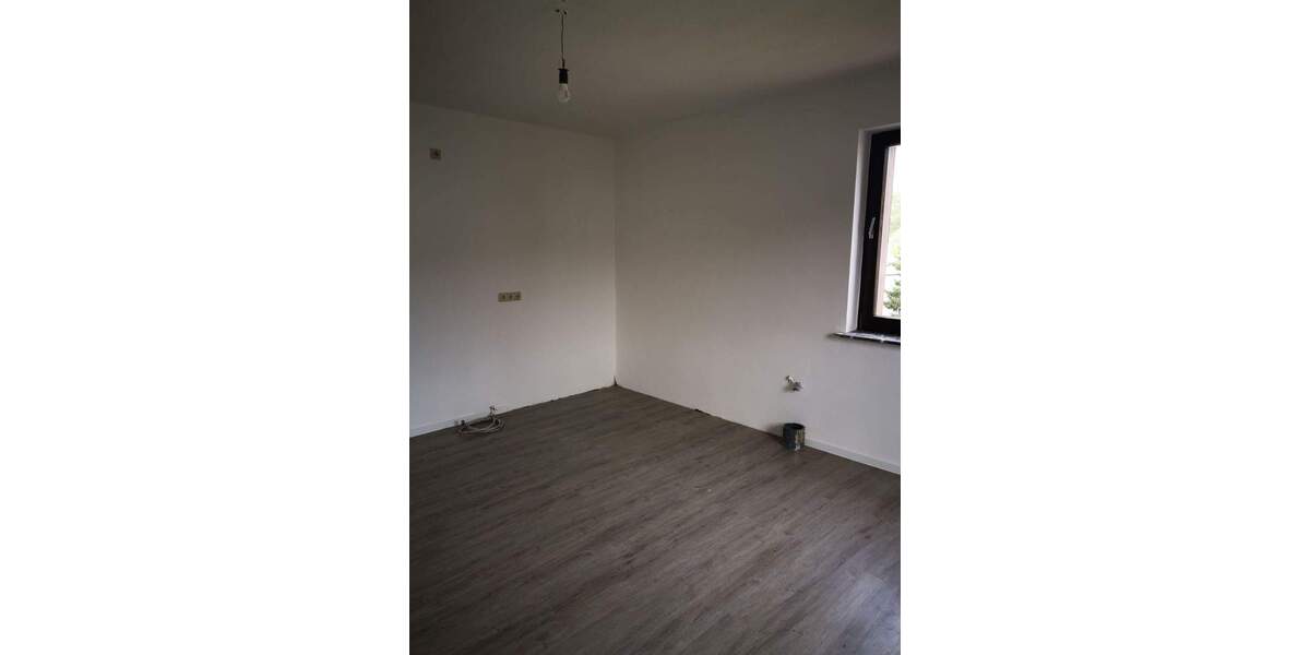 Etagenwohnung Beckingen - 2 Zimmer, 91 m&sup2;, 680&euro; | Angebot:25834620