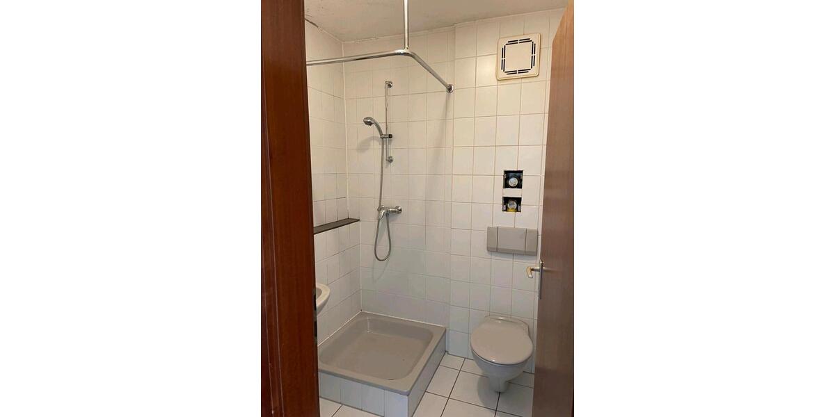 Etagenwohnung Saarbrücken - 1 Zimmer, 35 m&sup2;, 420&euro; | Angebot:25084754